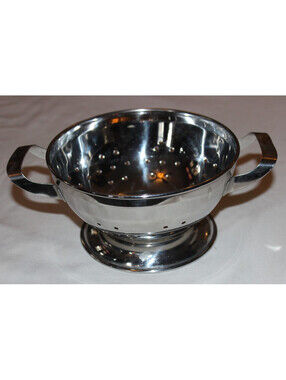Vintage White Enamel Chamber Pot w/ Black Rim & Handle Primitive Farmhouse Decor